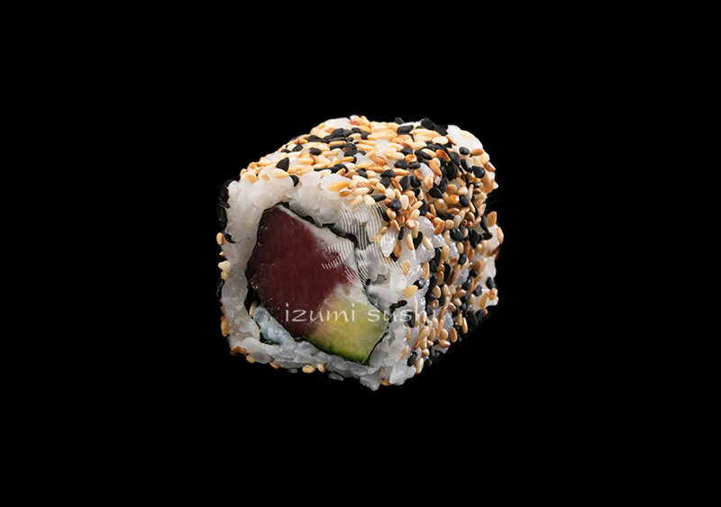 CALIFORNIA URAMAKI TUŃCZYK (8 SZT.)