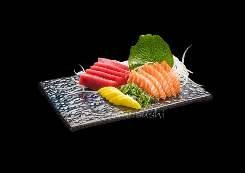 SASHIMI Z ŁOSOSIA I TUŃCZYKA BLUEFIN – 10 PLASTERKÓW