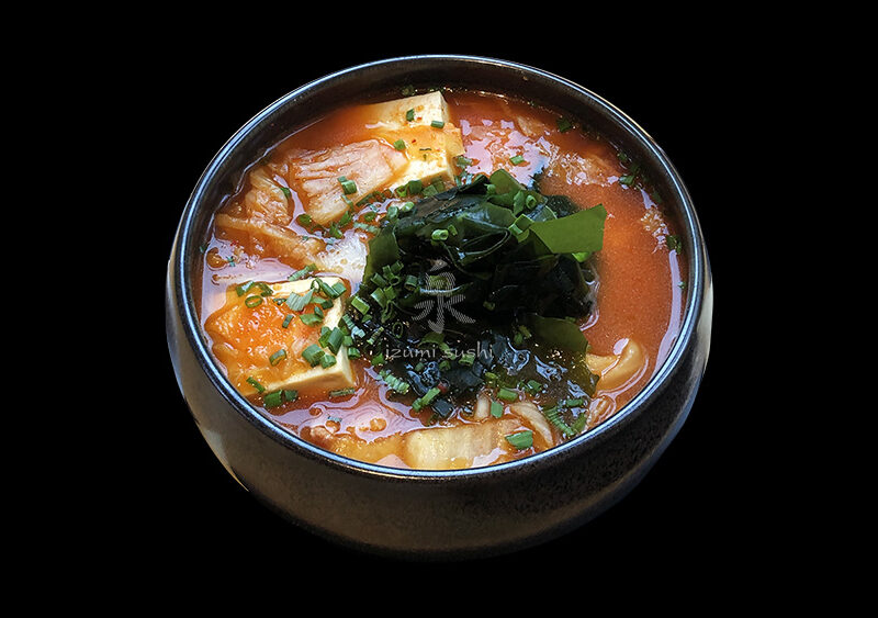 ZUPA Z KIMCHI I WIEPRZOWINĄ